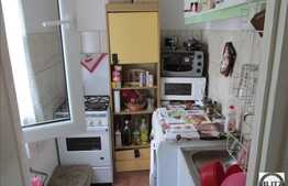 De vanzare 30 mp utili, 2 camere semidecomadat, in zona strazii Alverna.