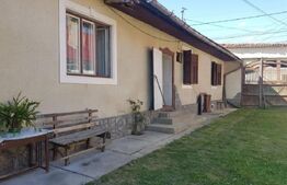 Casă săsească autentică de vânzare, 4 camere, 150 mp