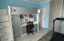 Apartament 3 camere, 2 bai, 2 parcari, terasa, zona Sesul de sus 