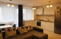 Apartament 2 camere, modern, garaj, zona VIVO