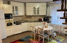 Apartament cu 4 camere, 150 mp, in Centrul Istoric al Brasovului