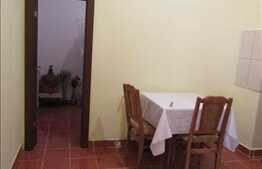 3 camere, 109 mp, imobil tip casa, parcare, zona strazii Campului