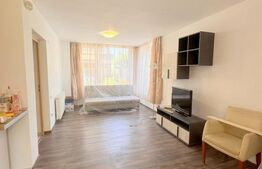 Cladire multifunctionala, pensiune plus casa,  parcari private