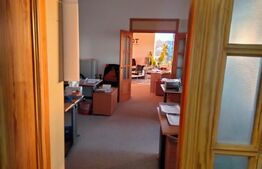 Apartament de 5 camere în vilă, 148 mp, 2 parcari, zona Buna Ziua