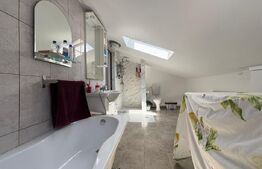 Apartament de 3 camere in zona Campului 