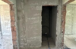 Apartament cu 4 camere 100 mp in bloc cu piscina din cartierul Europa