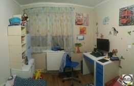 Vanzare apartament 3 camere, 58 mp, decomandat, parcare, boxa, zona Oncos