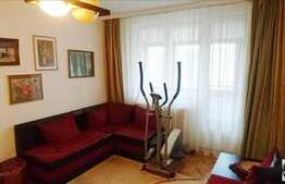 Vanzare apartament 3 camere, 56 mp, decomandat, parcare, zona Coloane