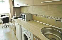 Apartament 2 camere, 45 mp, decomandat, etaj intermediar, zona Piata Cipariu