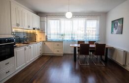 Apartament mobilat si utilat, 3 camere, parcare, zona Parcului Poligon