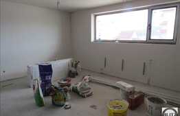 Demisol cu 2 camere de vanzare, 51 mp utili! Zona Polus! Optional parcare!