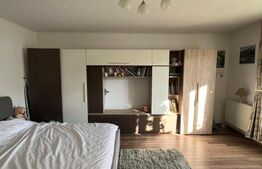 Apartament semidecomandat, etaj intermediar, zona Stejarului