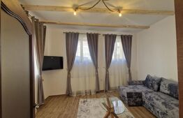 Casa renovata complet Schei, mobilata luminoasa curte individuala 