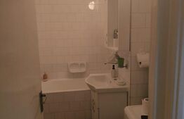 Apartament de vanzare, cu 3 camere si 3 balcoane, 74 mp, zona Manastur