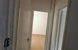 Apartament de vanzare, 4 camere, 57 mp, etaj intermediar, zona Manastur