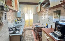 Apartament de vanzare 2 camere decomandat, zona Centrala Sacele