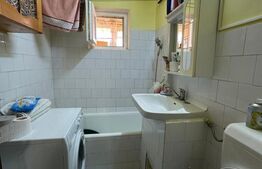 Apartament de vanzare 2 camere decomandat, zona Centrala Sacele