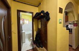 Apartament de vanzare 2 camere decomandat, zona Centrala Sacele