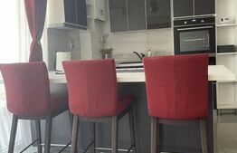 Apartament de vanzare, cu 2 camere, zona semicentral