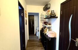 Apartament de vanzare, cu 4 camere, 81 mp, zona Tractorul