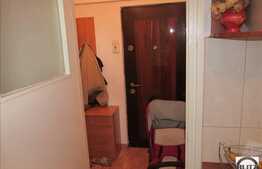 De vanzare 2 camere, 46 mp utili, zona Aleii Bizusa. Renovat!