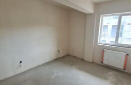 Apartament cu 3 camere, terasa de 25 mp, 2 parcari, zona Terra