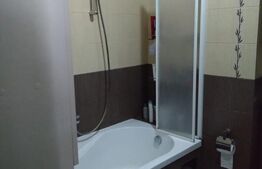 Apartament cu 3 camere, la cheie, etaj intermediar, zona Regal