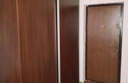 Garsoniera decomandata, balcon, intermediar, zona Vivo