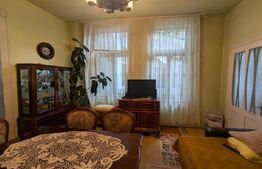 Casa de vanzare, cu curte comuna, 3 camere, 66 mp, zona semicentrala