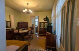 Casa de vanzare, cu curte comuna, 3 camere, 66 mp, zona semicentrala