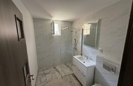 Casa cu 2 camere, 80 mp, parcare, zona Andrei Muresanu