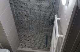 Apartament semidecomandat, 3 camere, 66 mp utili, lift, zona Mega Image