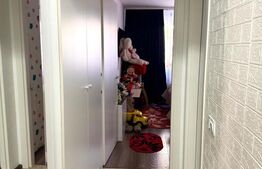 Apartament de vanzare, cu 2 camere, 51 mp, zona Tractorul-Complex Top City