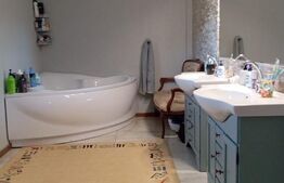 Casa individuala 262 mp, teren 1337 mp, in Mihai Viteazu