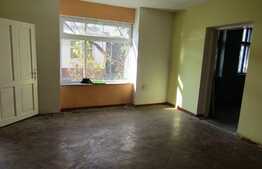 2 camere, 68 mp, imobil tip casa, parcare, zona centrala