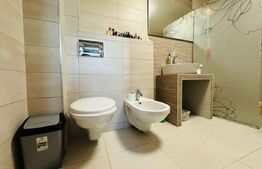 Apartament cu 3 camere - 76 mp utili, terasa, parcare si boxa - in zona Coresi