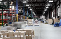 Hala moderna cu pod rulant