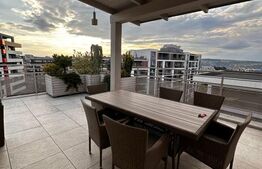 Apartament tip penthouse, 210 mp, 260 mp terasa, 2 garaje, Buna Ziua