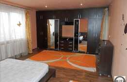 De vanzare 3 camere, 74 mp! Complet mobilat! Parcare! Zona strazii Florilor!