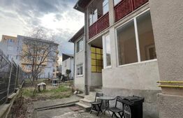 Apartament de vanzare in vila, cu 5 camere, 150 mp, zona Andrei Muresanu  