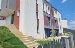 Casa de vanzare, cu 5 camere, 200 mp utili, 245 mp de teren, zona Teilor