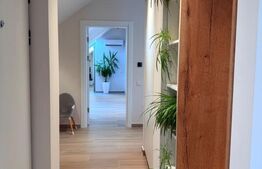 Penthouse de vanzare, cu 3 camere, 100 mp utili+52mp terasa, zona Tracrorul