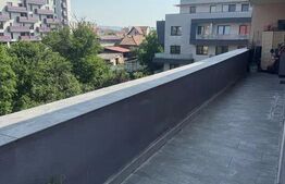 Apartament 2 camere, lux, parcare, zona Intre Lacuri