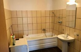 Apartament de vanzare, semidecomandat, cu 2 camere, 59 mp utili, zona Florilor
