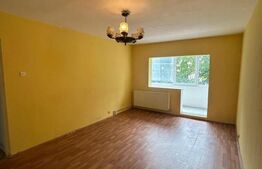 Apartament de vanzare, cu 4 camere, 82 mp, zona Calea Bucuresti