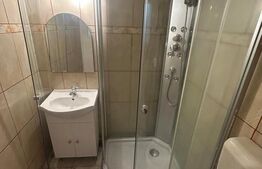 Apartament de vanzare, cu 4 camere, 82 mp, zona Calea Bucuresti