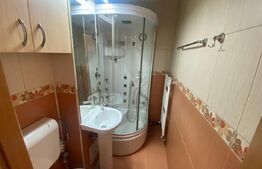 Apartament de vanzare, cu 3 camere, 53 mp, balcon, la cheie, zona Manastur