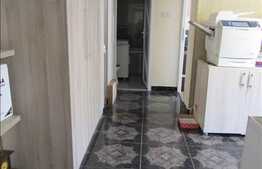 Vanzare apartament 2 camere, 52 mp, decomandat, boxa, zona strazii Fantanele