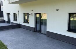 Apartament de vanzare, cu 2 camere, semidecomandat, 44 mp, zona Dambul Rotund