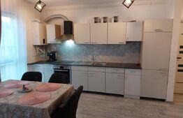 Apartament de vanzare, 2 camere, parcare, zona Porii